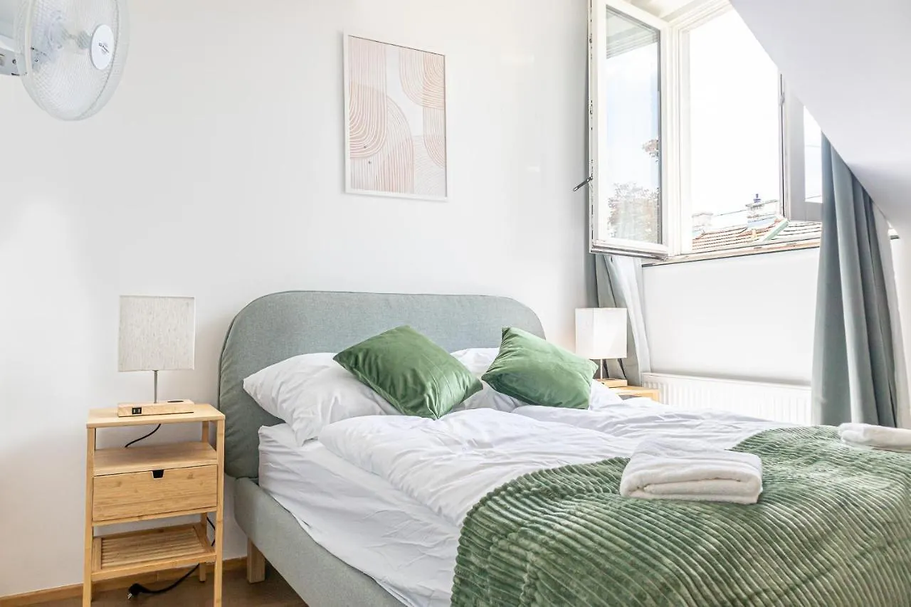 Apartament Charming 1Br And 1Lr Apt Modern Design Donaustadt Wiedeń Austria