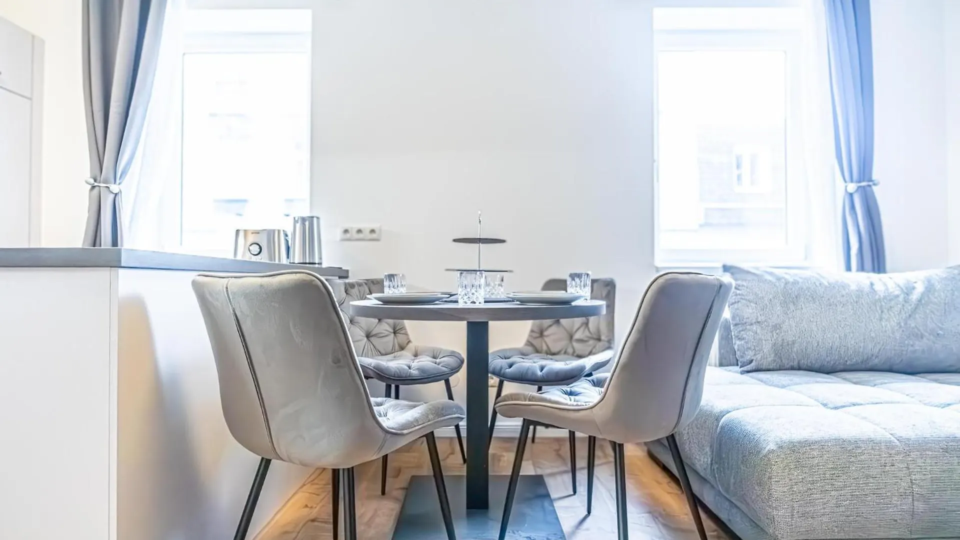 Charming 1Br And 1Lr Apt Modern Design Donaustadt Wiedeń Austria