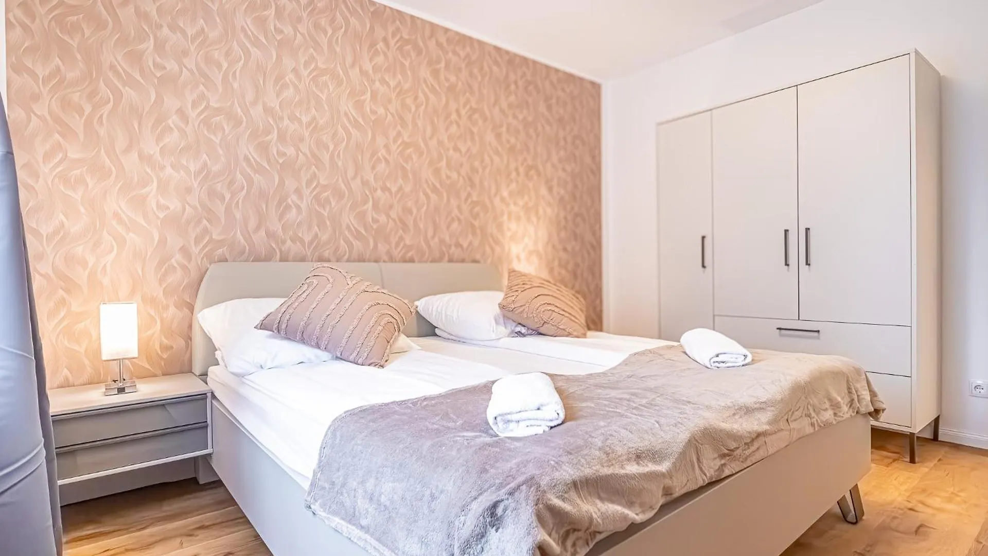 Charming 1Br And 1Lr Apt Modern Design Donaustadt Wiedeń 0*,  Austria