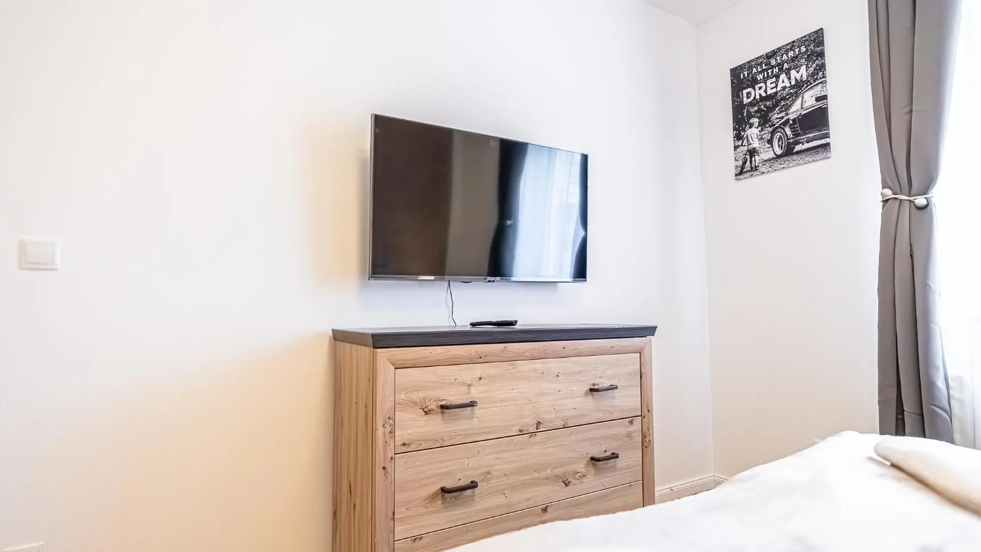 Apartament Charming 1Br And 1Lr Apt Modern Design Donaustadt Wiedeń Austria