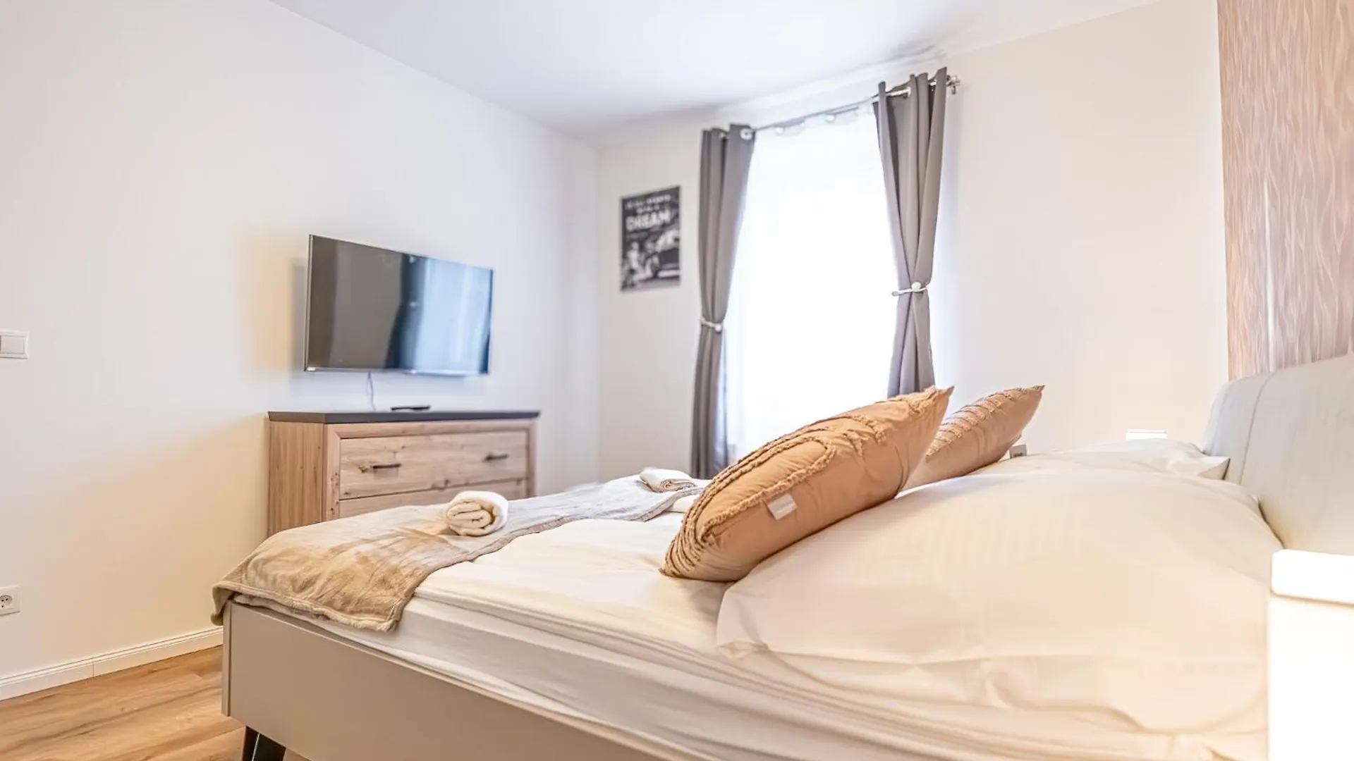 Charming 1Br And 1Lr Apt Modern Design Donaustadt Wiedeń Apartament