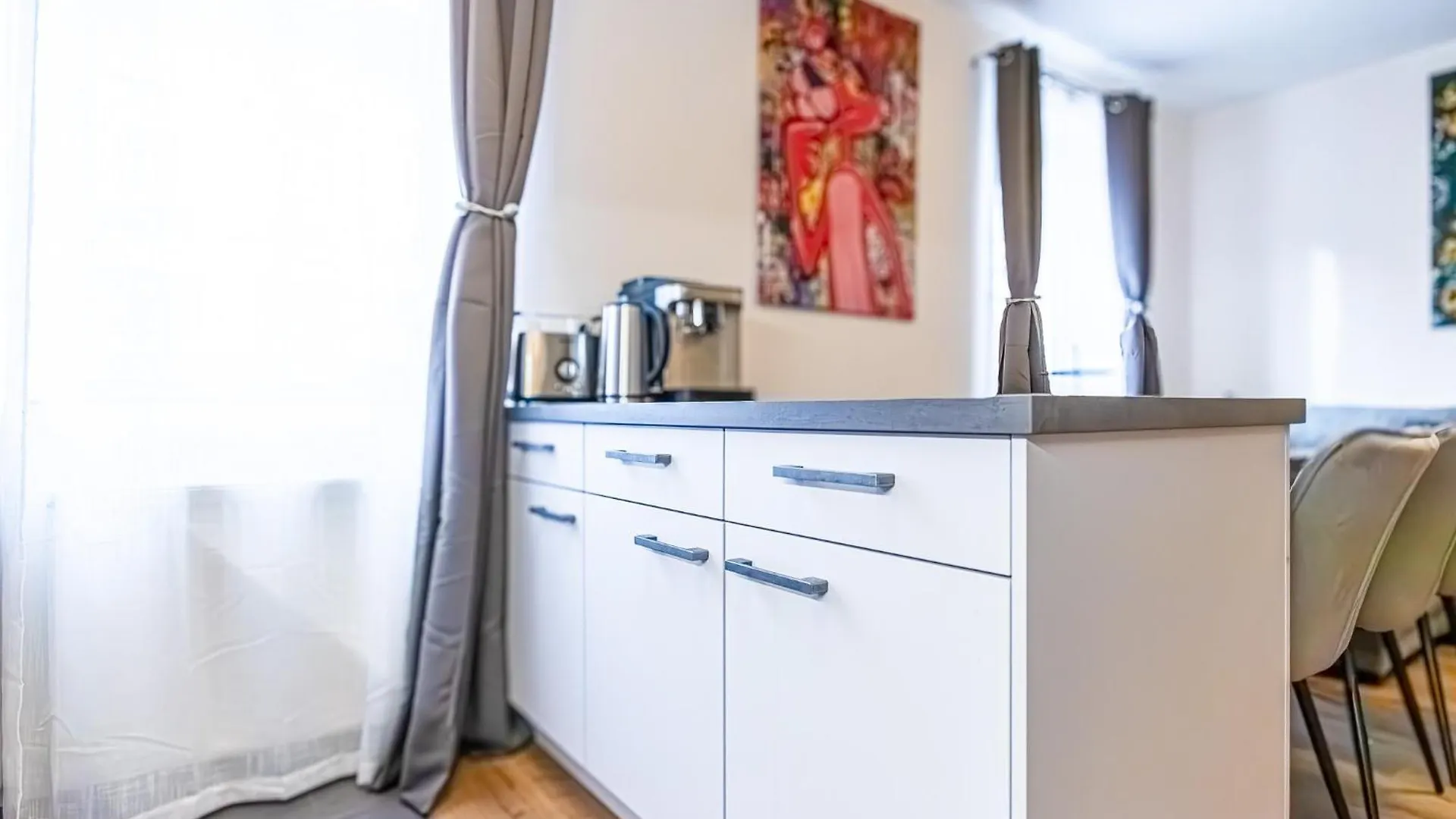 Charming 1Br And 1Lr Apt Modern Design Donaustadt Wiedeń