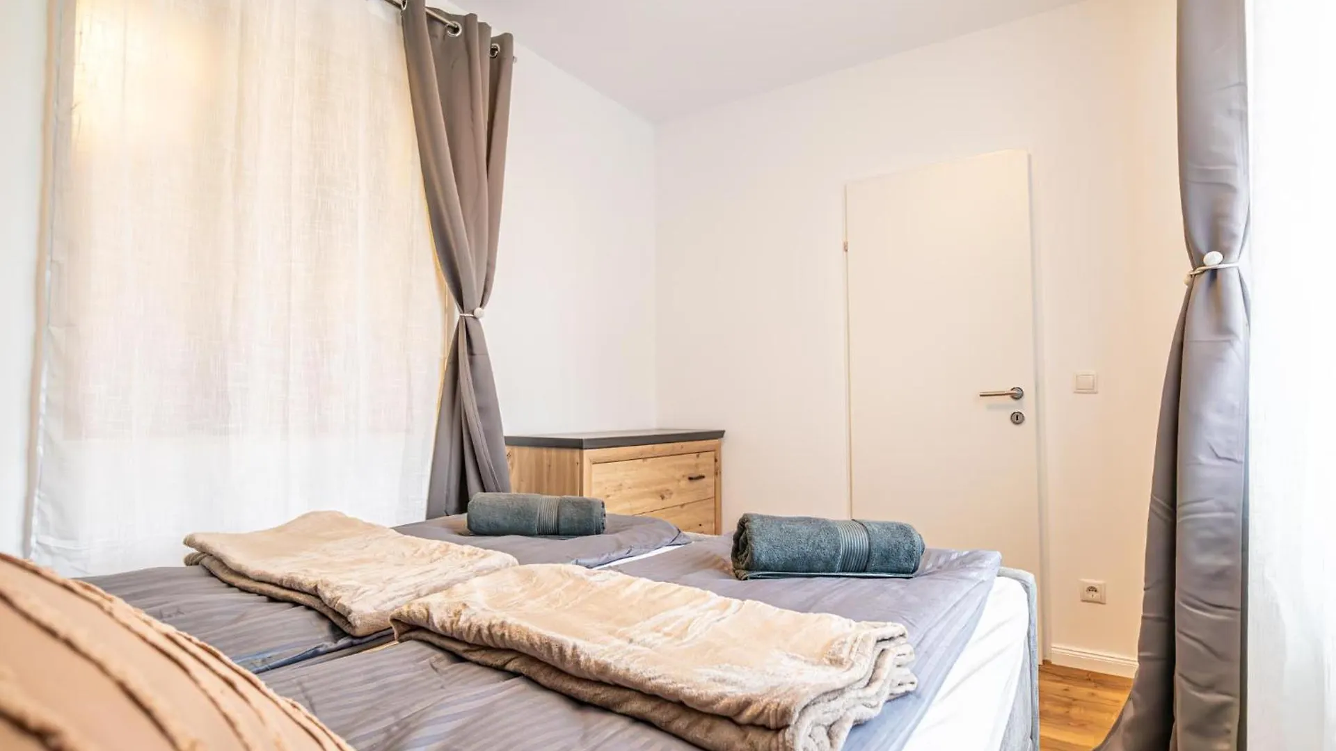Charming 1Br And 1Lr Apt Modern Design Donaustadt Wiedeń Apartament