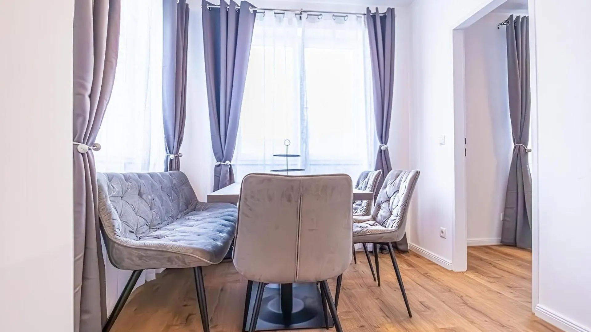 Charming 1Br And 1Lr Apt Modern Design Donaustadt Wiedeń 0*,  Austria