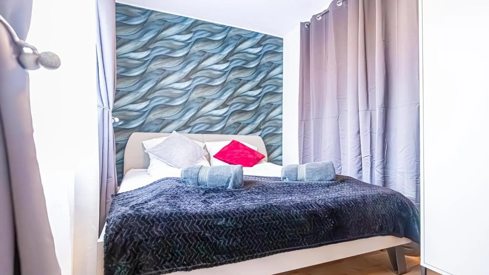 Apartament Charming 1Br And 1Lr Apt Modern Design Donaustadt Wiedeń